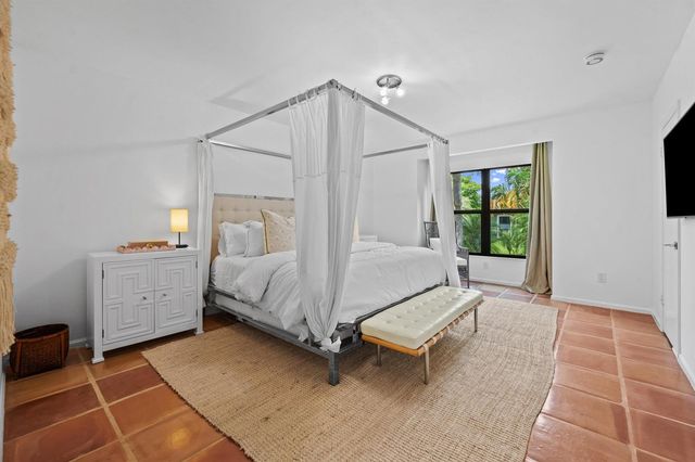 13329 Polo Club Road 204, Wellington, FL 33414
