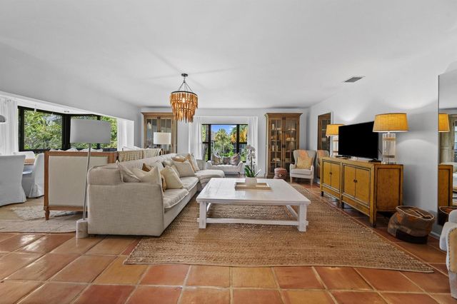 13329 Polo Club Road 204, Wellington, FL 33414