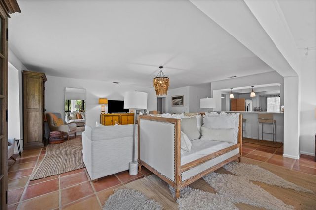 13329 Polo Club Road 204, Wellington, FL 33414