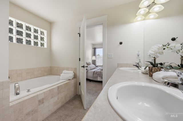 11473 W Jennie Lakes Street, Boise, ID 83709