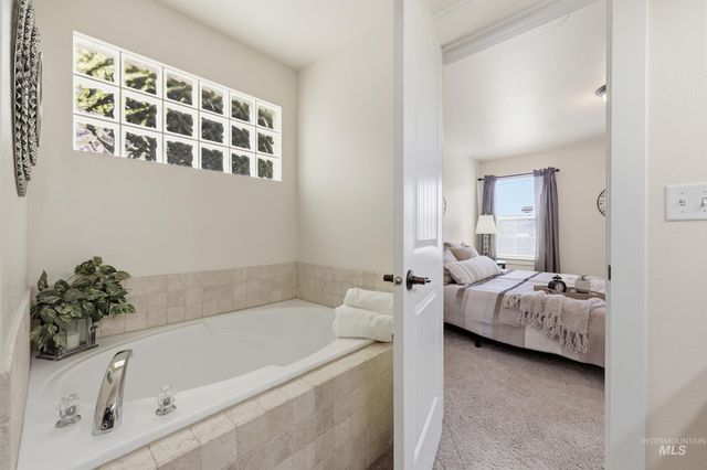 11473 W Jennie Lakes Street, Boise, ID 83709