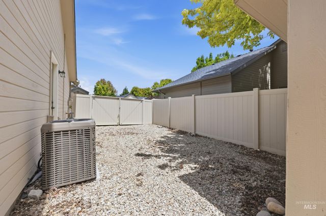 11473 W Jennie Lakes Street, Boise, ID 83709