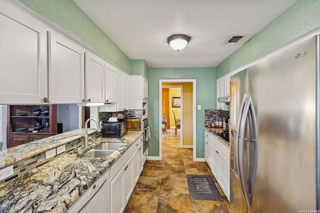 4003 Bentway, San Antonio, TX 78217