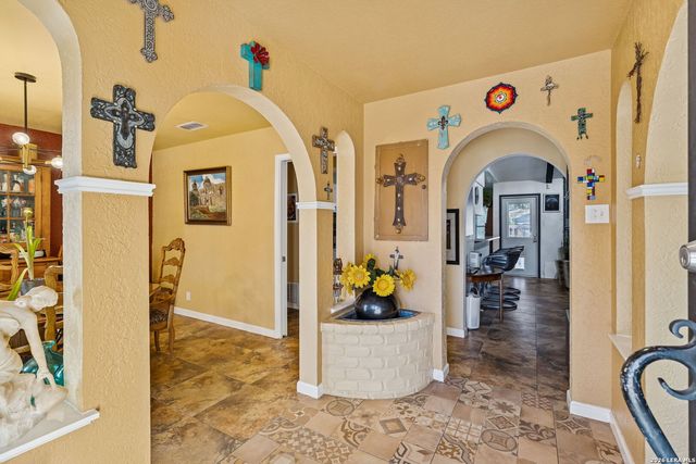 4003 Bentway, San Antonio, TX 78217