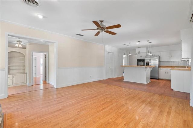 245 Carmel Drive E, Mobile, AL 36608