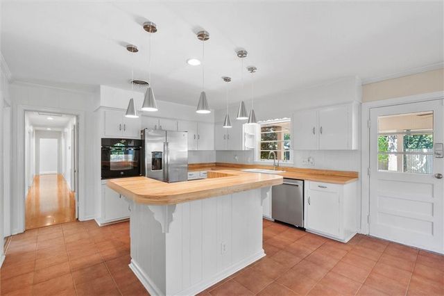 245 Carmel Drive E, Mobile, AL 36608