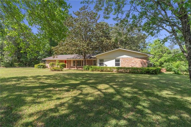 245 Carmel Drive E, Mobile, AL 36608
