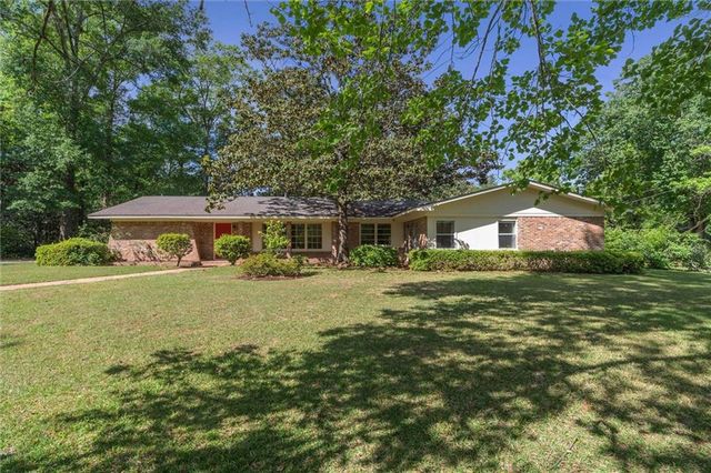 245 Carmel Drive E, Mobile, AL 36608