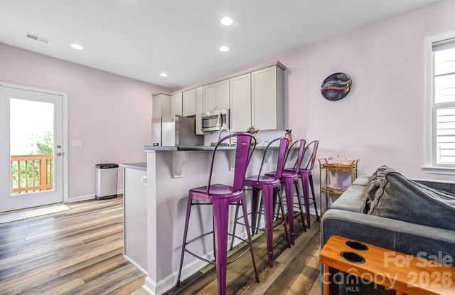 91 Cardwell Lane, Fletcher, NC 28732