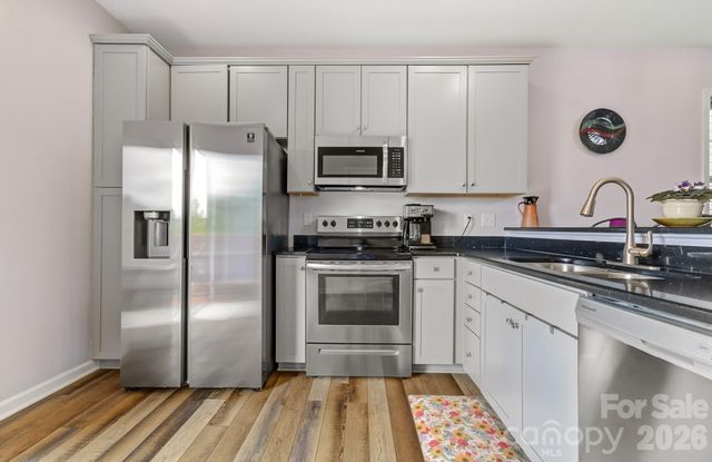 91 Cardwell Lane, Fletcher, NC 28732