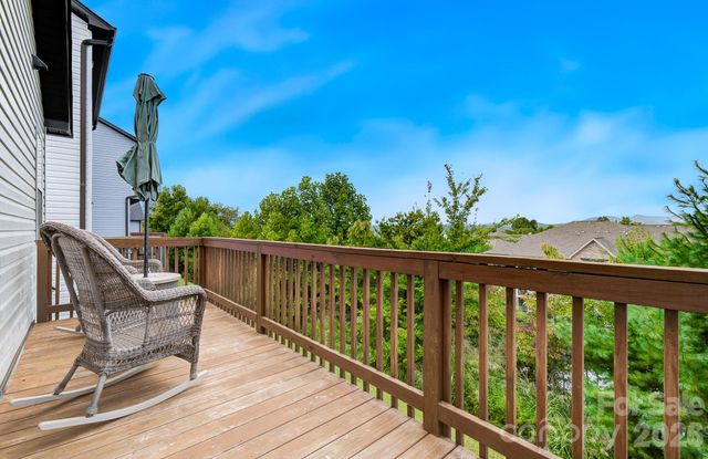 91 Cardwell Lane, Fletcher, NC 28732
