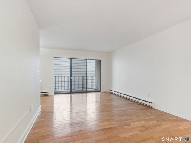 910 Hope Street 5B, Stamford, CT 06907