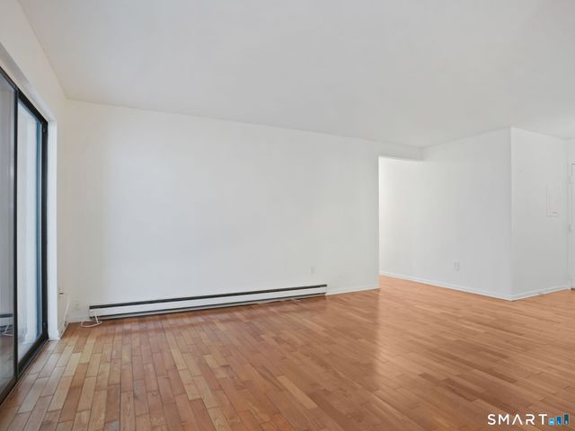 910 Hope Street 5B, Stamford, CT 06907