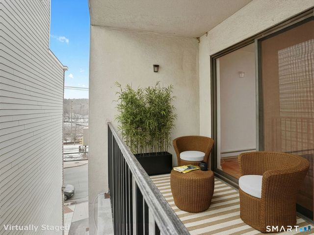 910 Hope Street 5B, Stamford, CT 06907