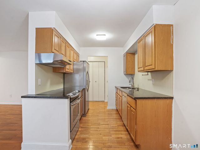 910 Hope Street 5B, Stamford, CT 06907