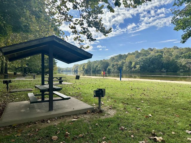 939 Wartrace Hwy, Pleasant Shade, TN 37145