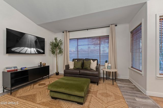 1570 E SAN TAN Street, Chandler, AZ 85225