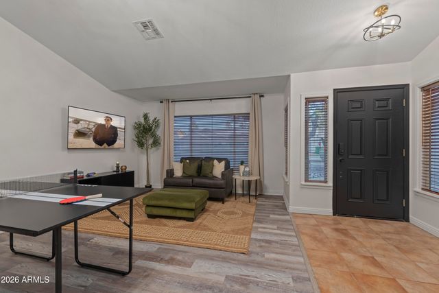 1570 E SAN TAN Street, Chandler, AZ 85225