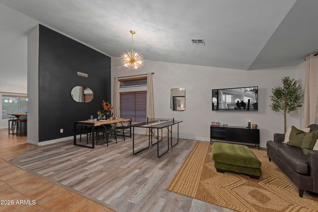 1570 E SAN TAN Street, Chandler, AZ 85225