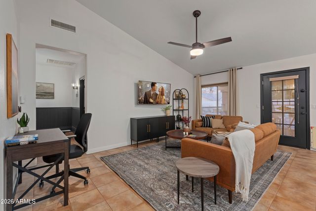 1570 E SAN TAN Street, Chandler, AZ 85225