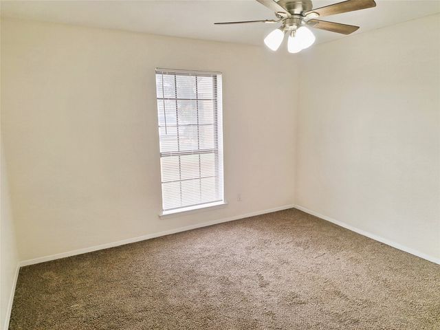 628 Edwards Drive, Saginaw, TX 76179