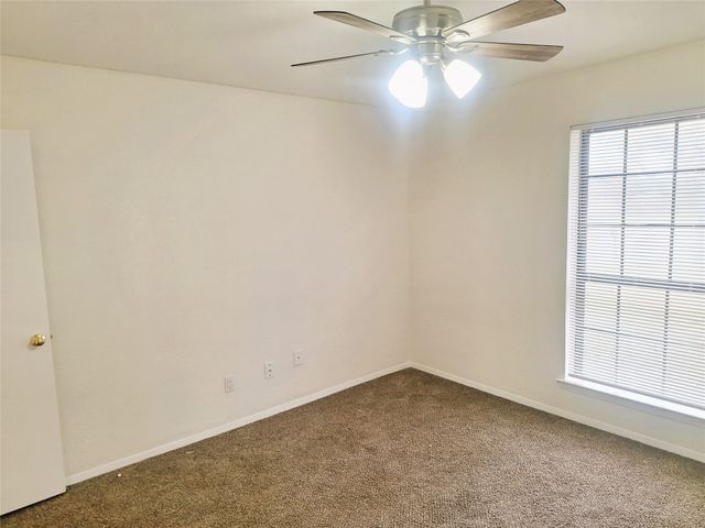 628 Edwards Drive, Saginaw, TX 76179