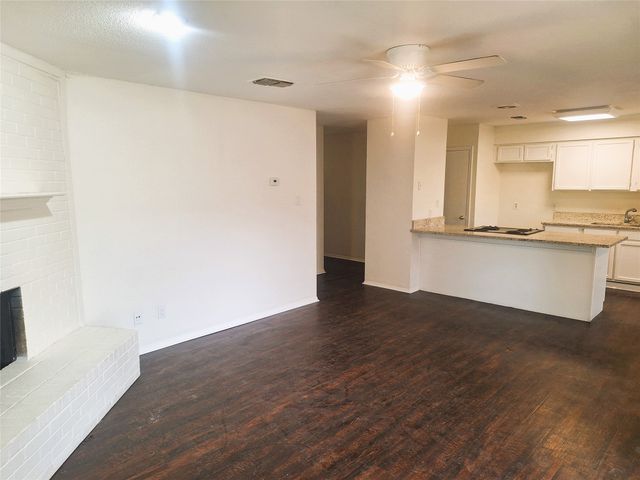 628 Edwards Drive, Saginaw, TX 76179