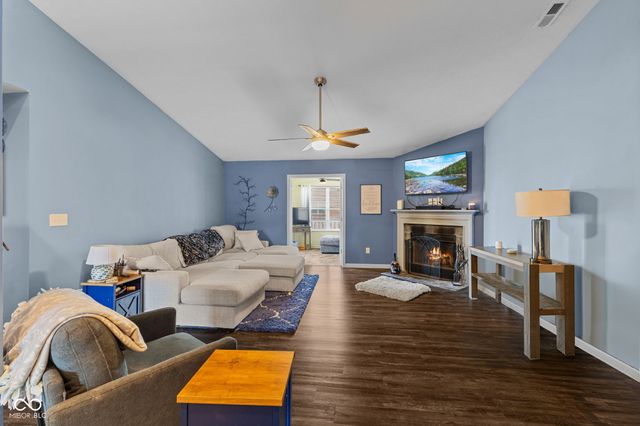 848 Coralberry Lane, Greenwood, IN 46143