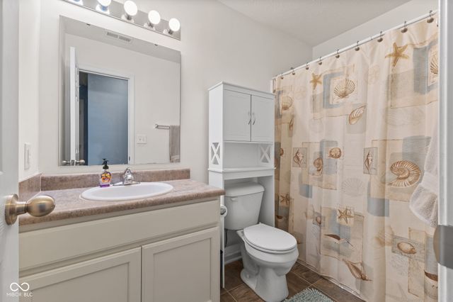 848 Coralberry Lane, Greenwood, IN 46143