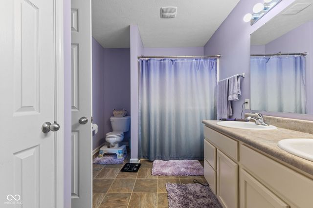 848 Coralberry Lane, Greenwood, IN 46143