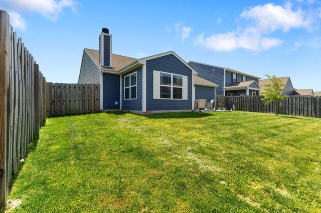 848 Coralberry Lane, Greenwood, IN 46143