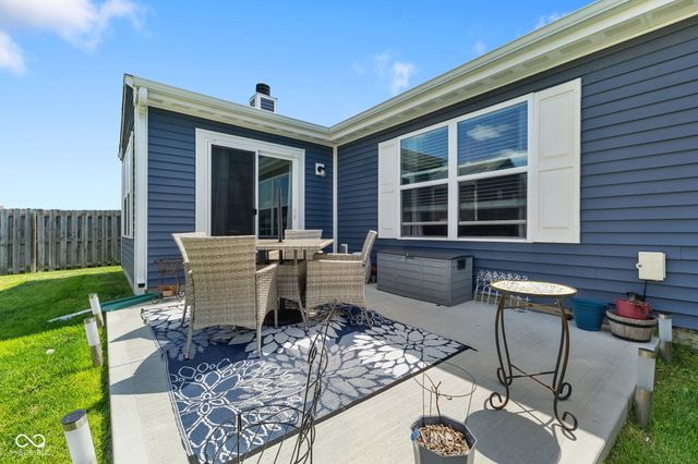 848 Coralberry Lane, Greenwood, IN 46143