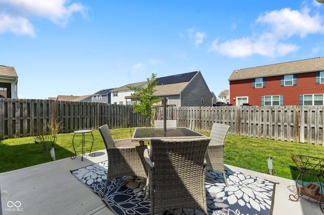 848 Coralberry Lane, Greenwood, IN 46143