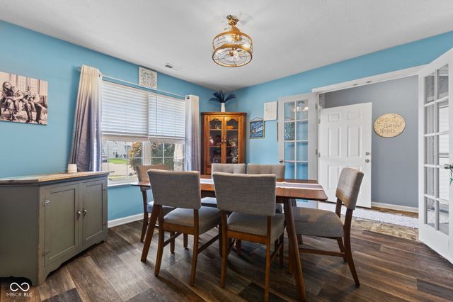 848 Coralberry Lane, Greenwood, IN 46143