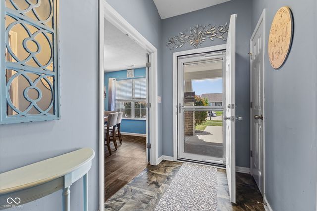 848 Coralberry Lane, Greenwood, IN 46143