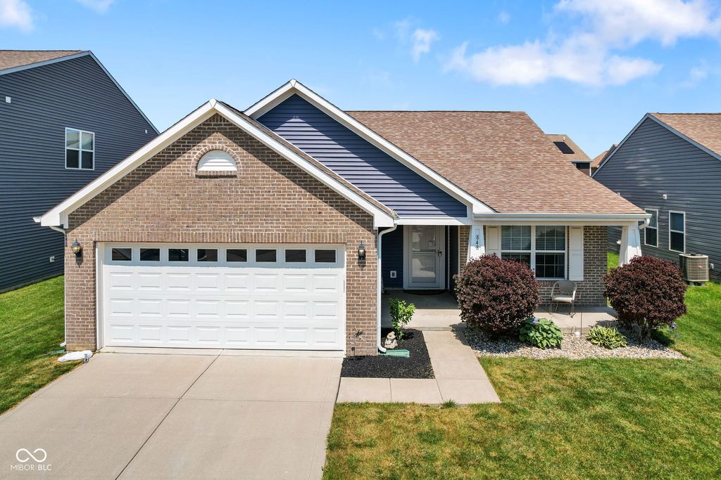 848 Coralberry Lane, Greenwood, IN 46143