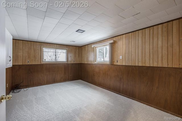 21123 Laurelwood Street, Farmington, MI 48336