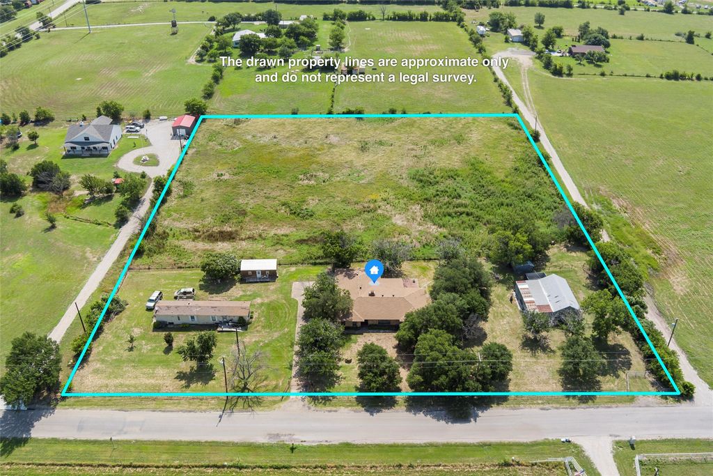7220 Tucker Drive, Weatherford, TX 76085