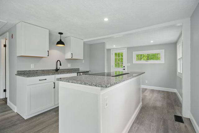 3 Hanson Way, Hollis, NH 03049