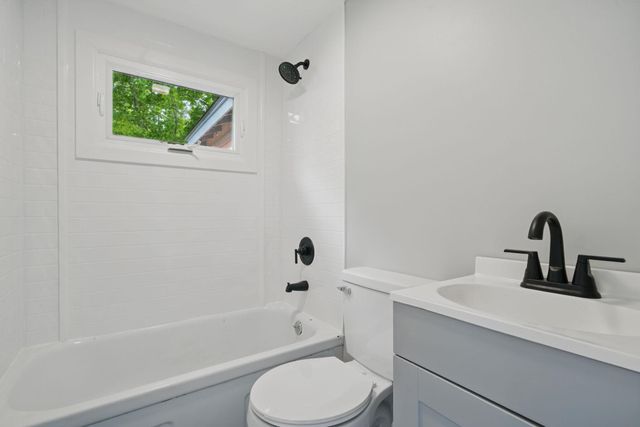 3 Hanson Way, Hollis, NH 03049