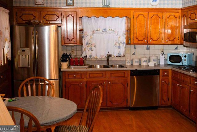 2719 Waleska Way, East Point, GA 30344