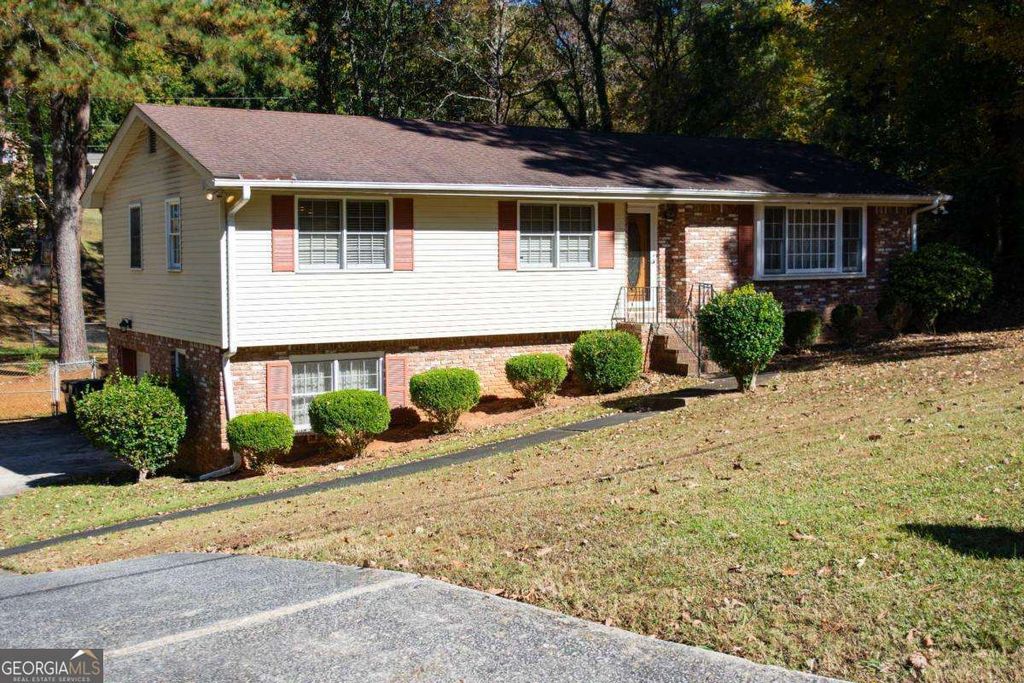 2719 Waleska Way, East Point, GA 30344