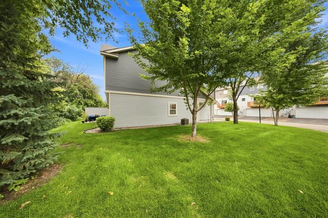 12226 River Valley Drive, Burnsville, MN 55337