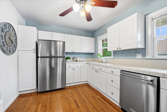 5940 Stanley Ave, Carmichael, CA 95608