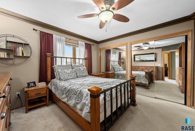 305 N La Salle Ave Avenue, Sioux Falls, SD 57110