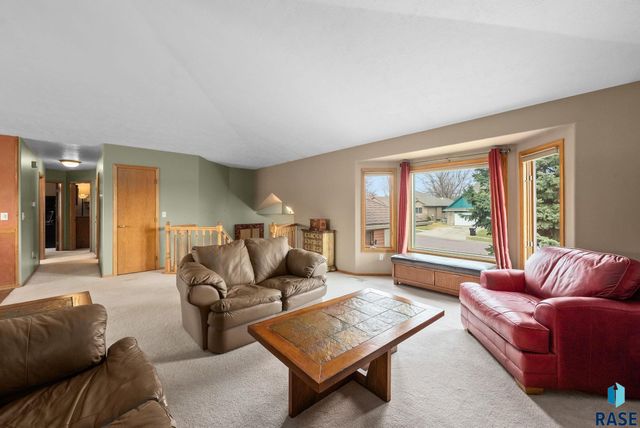 305 N La Salle Ave Avenue, Sioux Falls, SD 57110