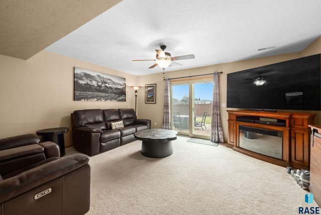 305 N La Salle Ave Avenue, Sioux Falls, SD 57110