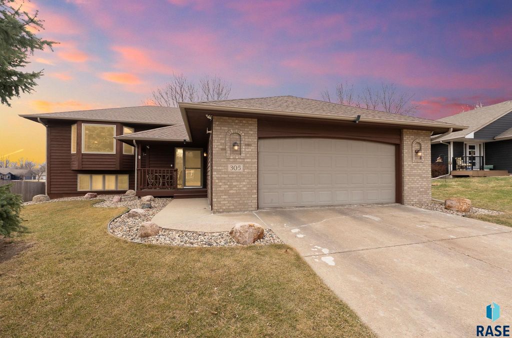 305 N La Salle Ave Avenue, Sioux Falls, SD 57110