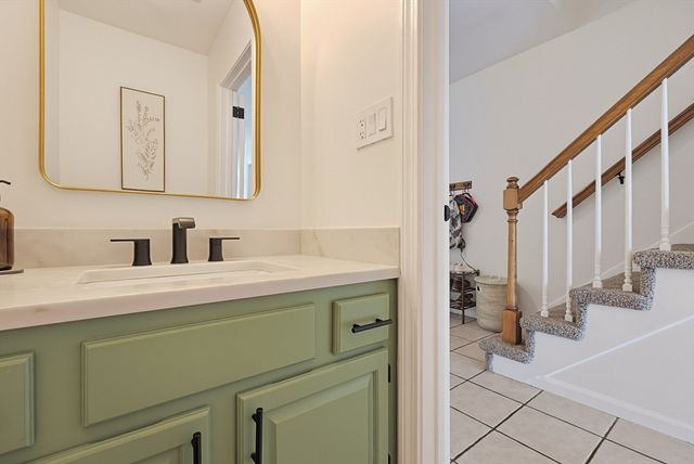 212 Laurelwood Dr 212, Hopedale, MA 01747