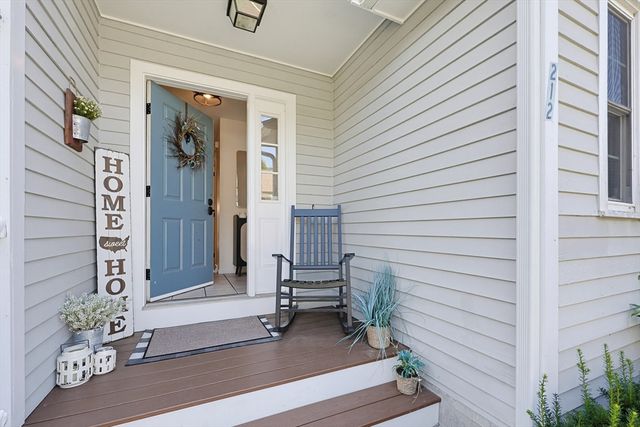 212 Laurelwood Dr 212, Hopedale, MA 01747
